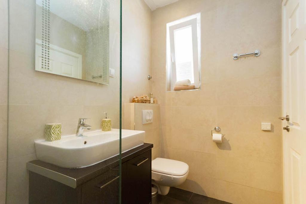 City Break Apartments Chic And Luxury Belgrad Exteriör bild