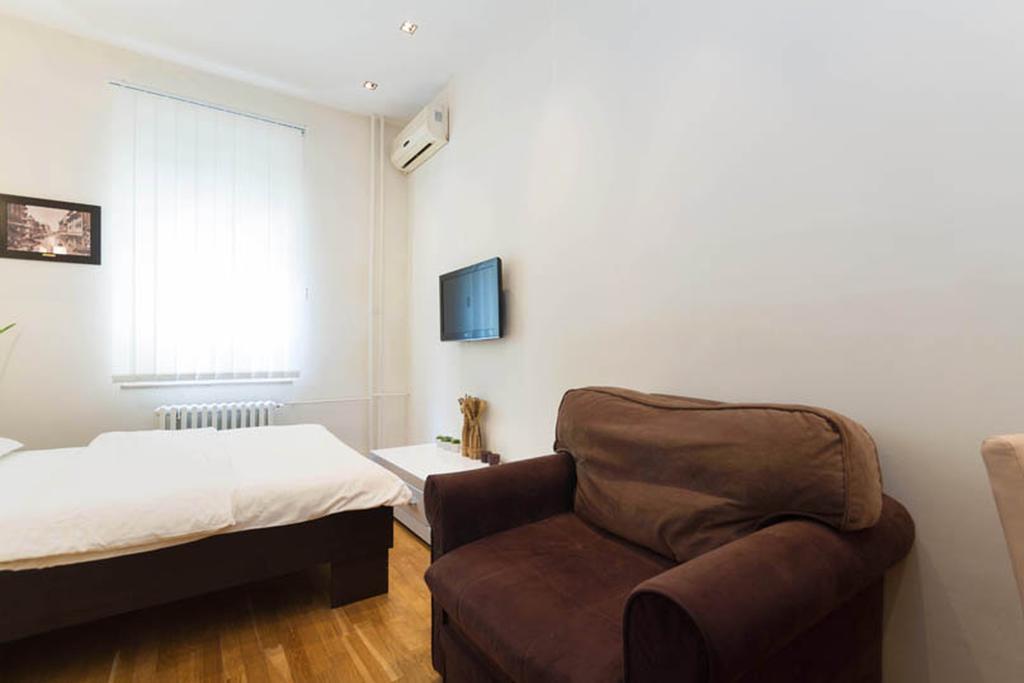 City Break Apartments Chic And Luxury Belgrad Exteriör bild