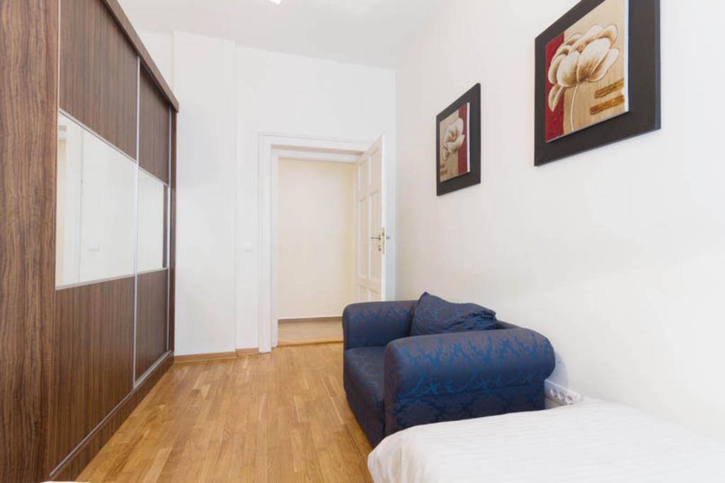City Break Apartments Chic And Luxury Belgrad Exteriör bild