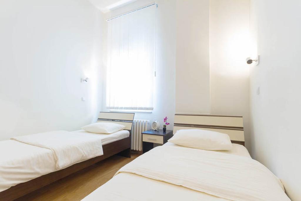 City Break Apartments Chic And Luxury Belgrad Exteriör bild
